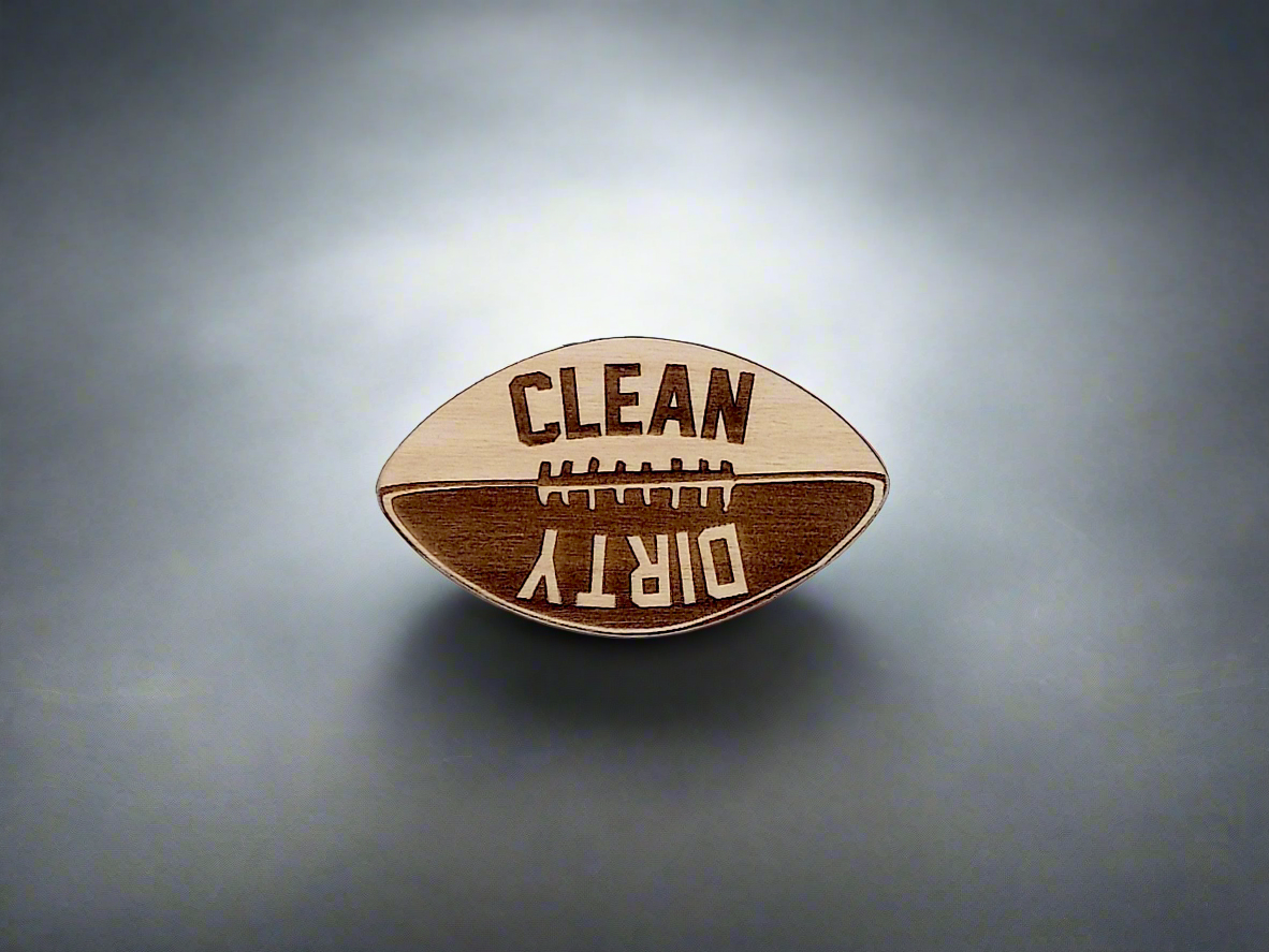 Football Dishwasher Magnet – Clean Dirty Wood Kitchen Sign | Sports Gift for Him